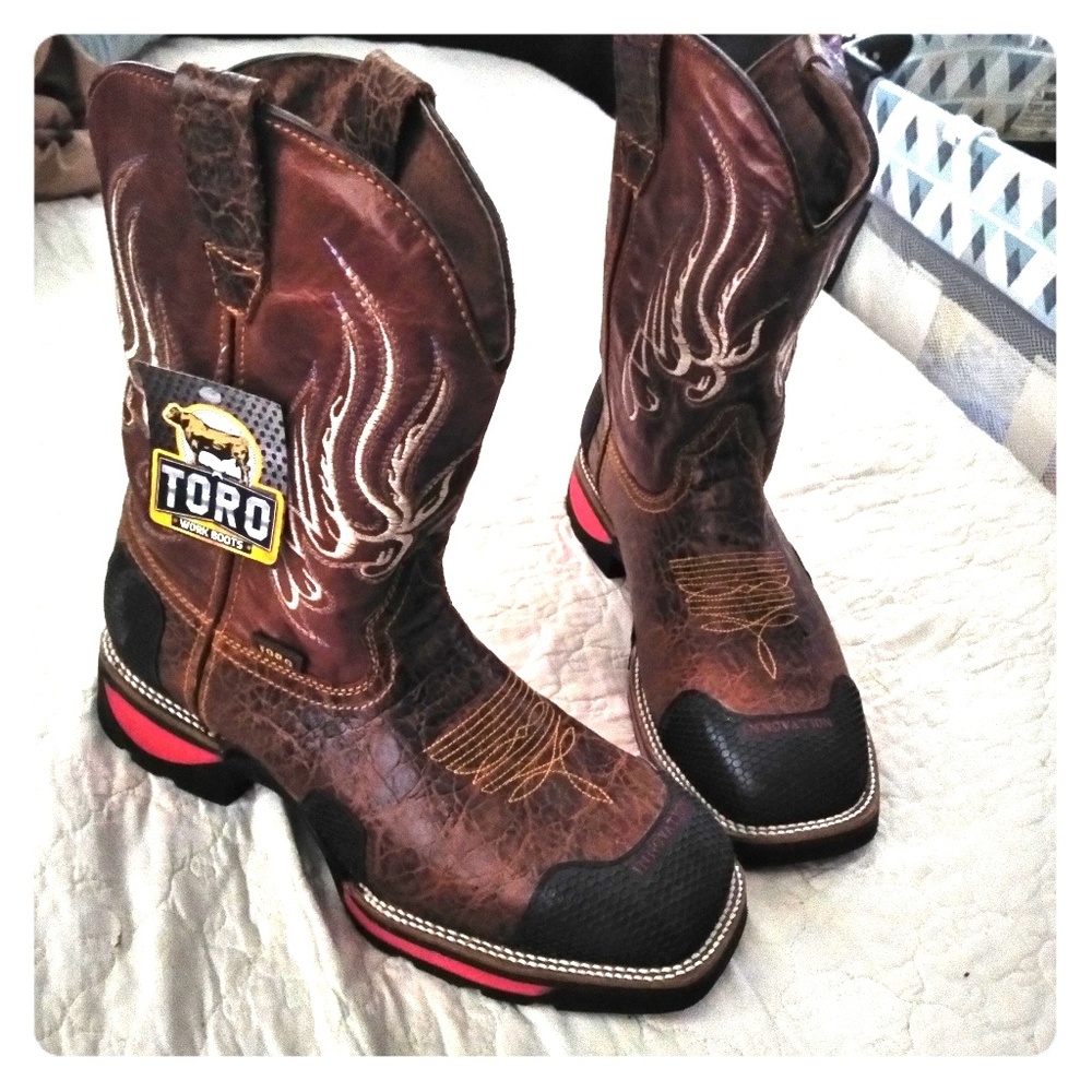 Toro steel toe boots